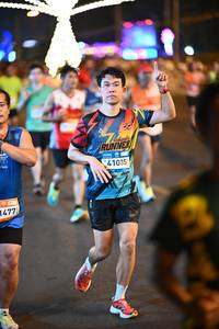 BIB: 1477, 41035
                            <button type="button" onclick="openModal(23227833)" class="btn btn-primary btn-sm float-right btn-popup" data-toggle="modal" data-target=".modal-high-quality">
                        <i class="fas fa-shopping-cart"></i> Add to Cart
                    </button>
                                            <button type="button" onclick="isThisMe(23227833, true)" class="btn btn-success btn-sm float-right btn-popup btn-isme hidden" data-toggle="tooltip" data-placement="bottom" title="นี่คือรูปของคุณใช่ไหม คลิกที่นี่เพื่อเอาเข้าอัลบั้ม">
                        <i class="fas fa-plus"></i> Add to album
                    </button>
                    <button type="button" onclick="isThisMe(23227833, false)" class="btn btn-warning btn-sm float-right btn-popup btn-isnotme hidden">
                        <i class="fas fa-ban"></i> Remove from album
                    </button>